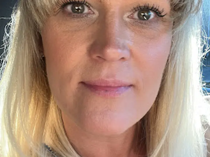8 Studio Hair & Beauty in Belfast