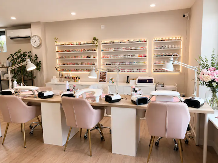 Anre Nails and Beauty Studio in Enfield