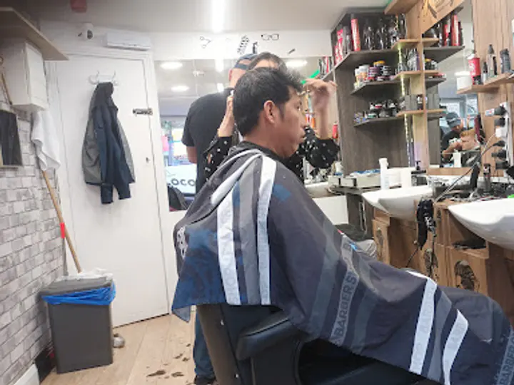 Barber Loco in Rialto