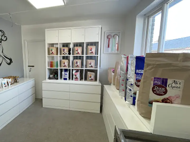 Cute Cutz Dog Grooming and Stylist in Killarney