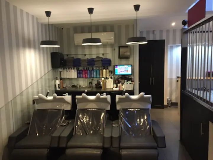 Darcy's Hairdressing in Cork