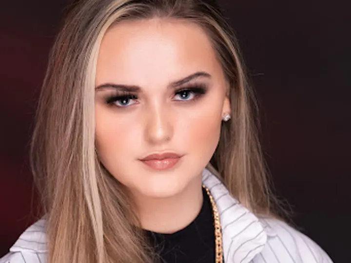 Emer Marie Makeup Artist in Londonderry