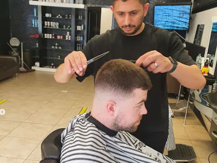 Fadeout Barbers in Navan