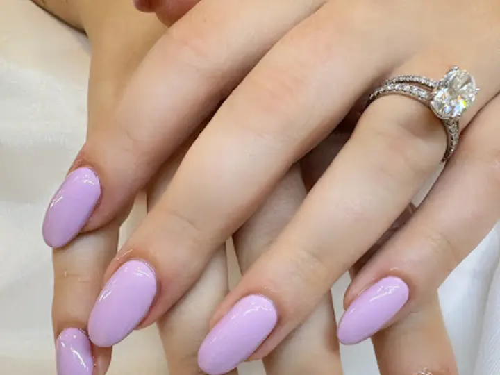 Gigi Nail Studio in Ennis