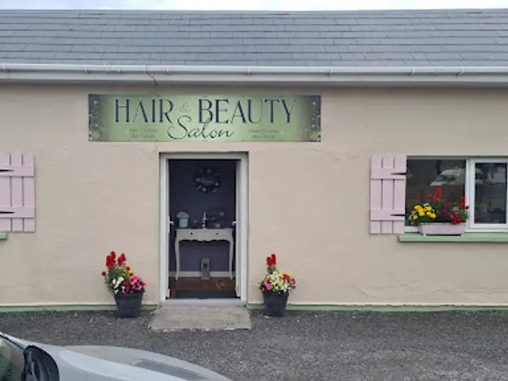 Hair by John Paddy in Lacka Cross