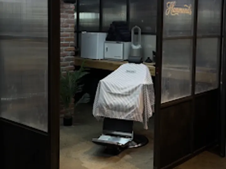 Hammonds Barbershop in Knocknacarra