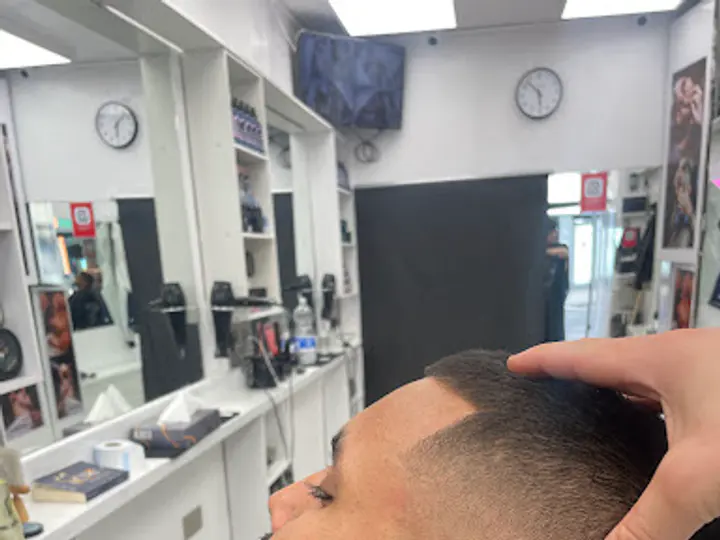 Kurdish Barbers in Greenhills