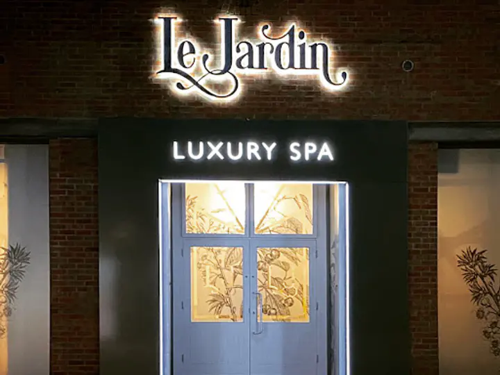 Le Jardin Luxury SPA in Dungannon