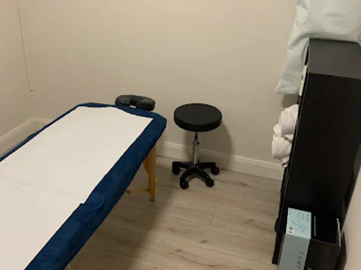 Lob Therapy in Westport