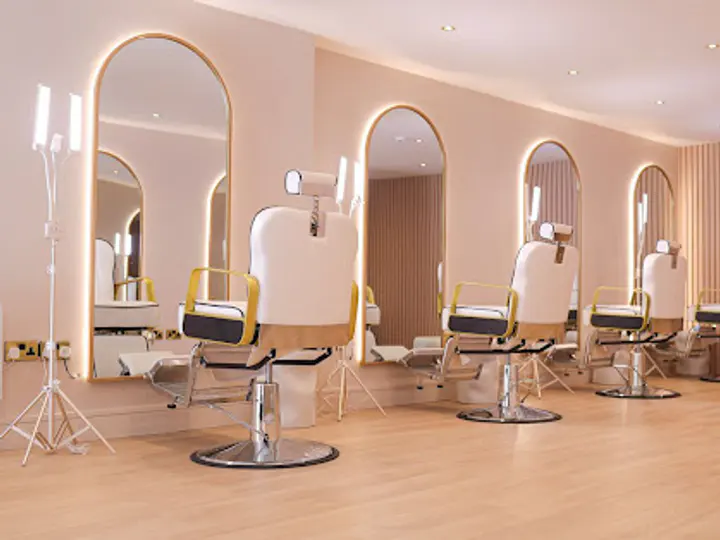 Luxe Dublin Beauty Salon - Eyebrow & Eyelash Beautician in Terenure