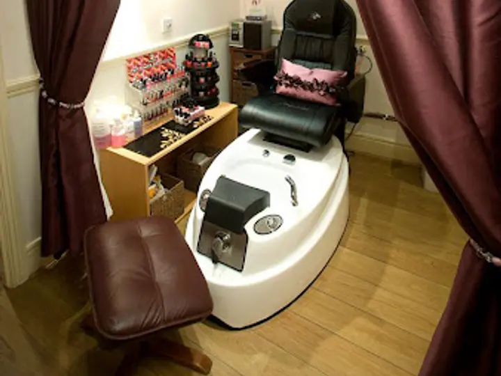 Marina's Beauty Salon in Dublin 6