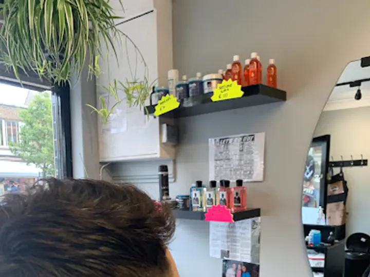 Mark's Barber Shop in Cabra