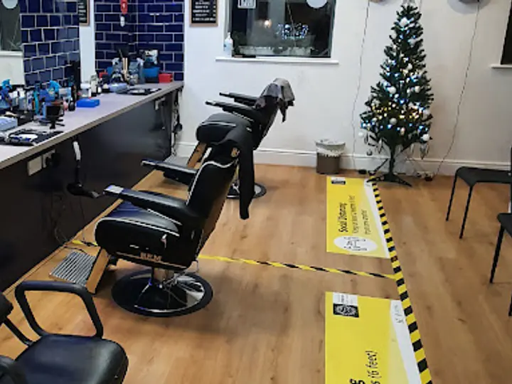 MR Toppers Barbers Shop in Drogheda