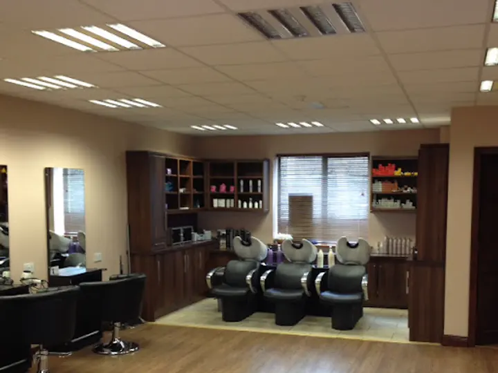 Salon Glow in Ennis