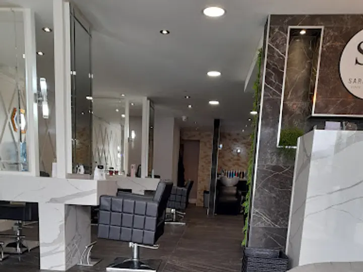 Sarah Lyons & Co in Summerhill