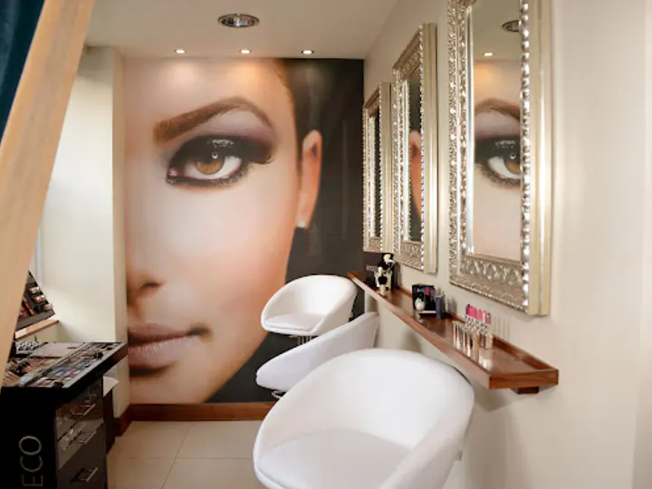 Silhouette Beauty Salon in Castlederg
