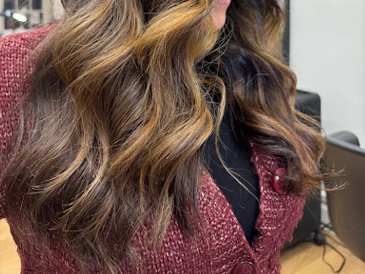 Vi Pessoa Hair Studio in Dublin 2