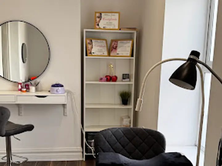 Yana Levchenko • Lash & Brow in Sligo